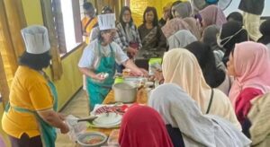 Pelatihan Kuliner LKP Krisna di Kediri Dorong Peran Perempuan dalam Penguatan UMKM Pelatihan Kuliner LKP Krisna di Kediri Dorong Peran Perempuan dalam Penguatan UMKM