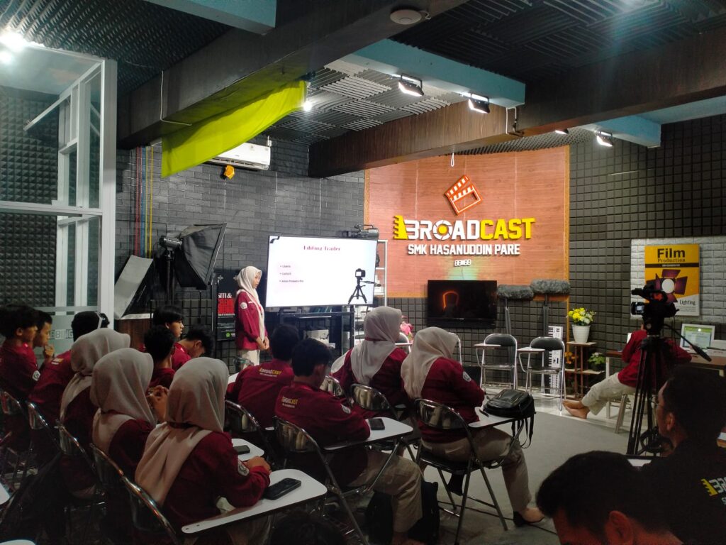 Pelaksanaan Uji Kompetensi Keahlian (UKK) di SMK Hasanuddin Pare.