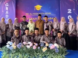 MA Al Huda Kota Kediri Lepas 32 Siswa, 12 Murid Diterima PTN